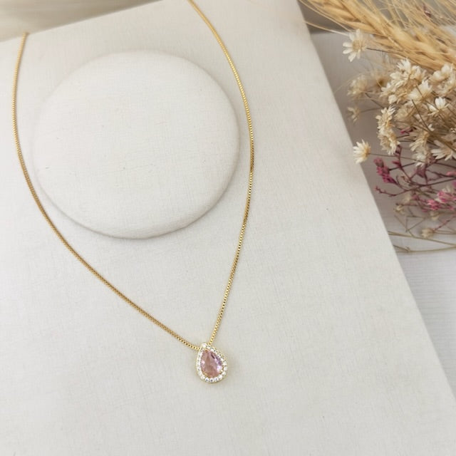 Colar Gota Rosa Cravejado com Zircônia Dourado