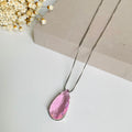 Colar Gota Palito de Zircônia Cor.:Rosa;Banho:Prata