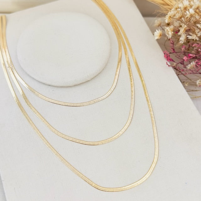 Colar Triplo Fita Dourado