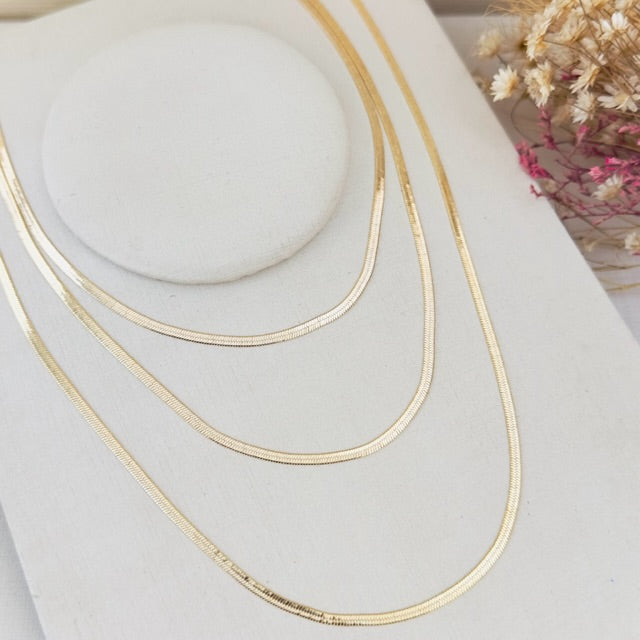 Colar Triplo Fita Dourado