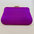 Clutch de Cetim Roxa com Detalhe Dourado