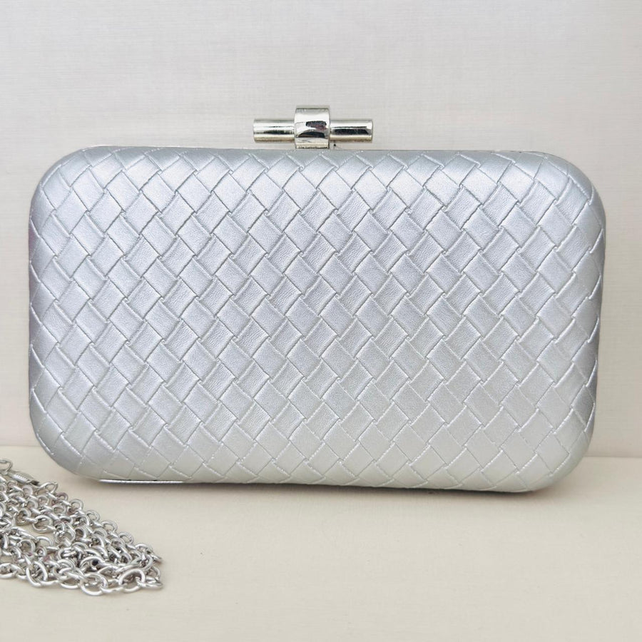 Clutch Detalhada Prata
