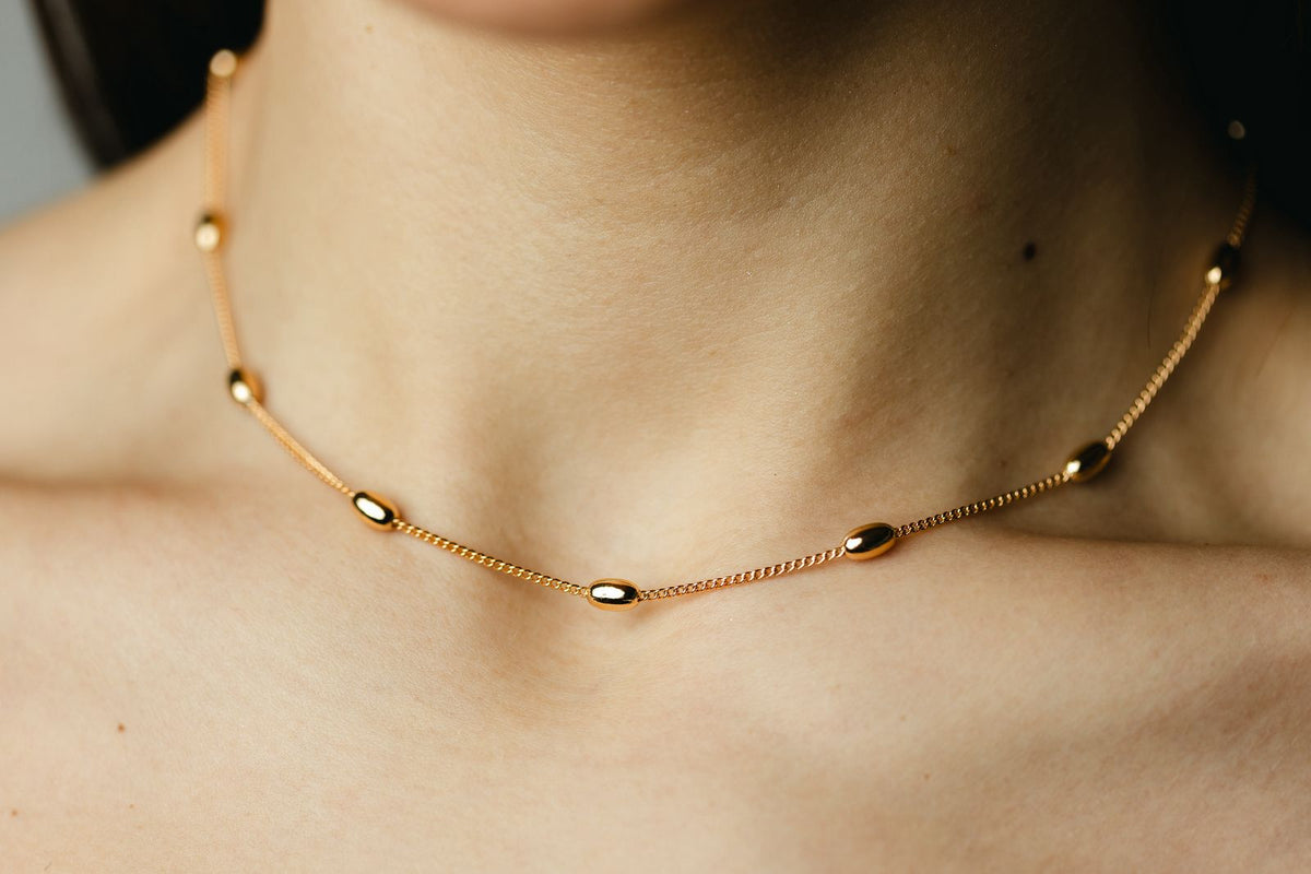 Gargantilha Corrente em Grãos Dourado