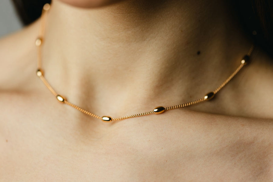 Gargantilha Corrente em Grãos Dourado