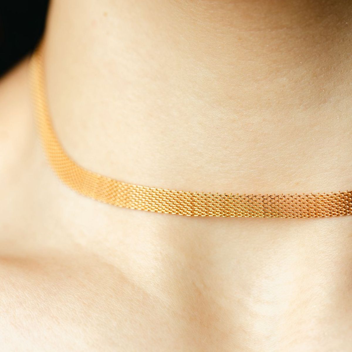 Gargantilha Tela Neutra Dourado
