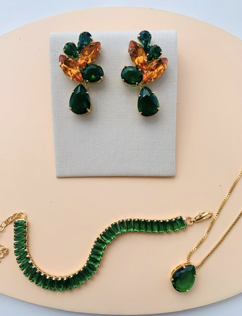 Kit 3 Peças Colar, Pulseira e Brinco Verde com Coral