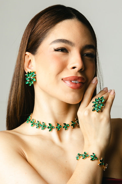 Kit 4 Acessórios Turim Esmeralda Dourado - Anel Ajustável, Colar, Pulseira e Brinco
