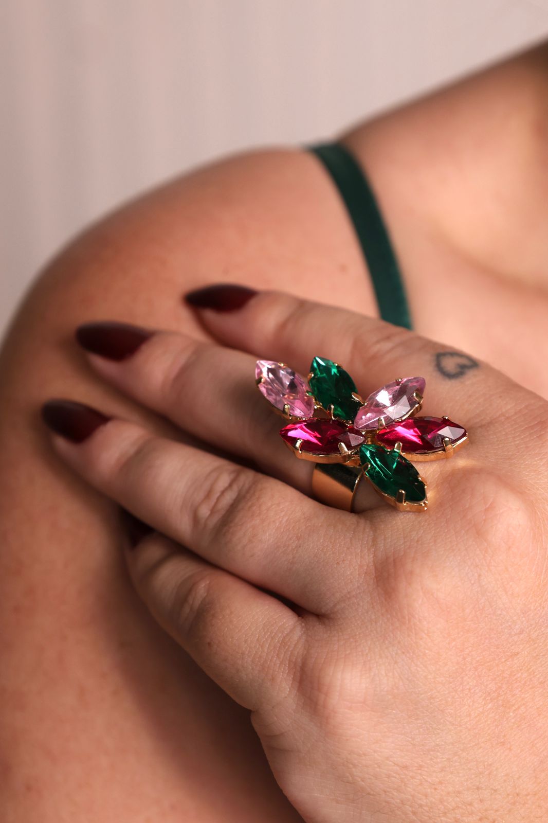 Kit Anel Regulável, Bracelete e Brinco Leandra - Rosé, Pink e Verde | Dourado