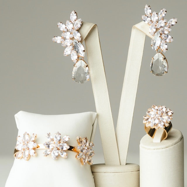Kit Brinco, Anel Regulavel e Bracelete Diane Cristal De Zircônia Banho Dourado