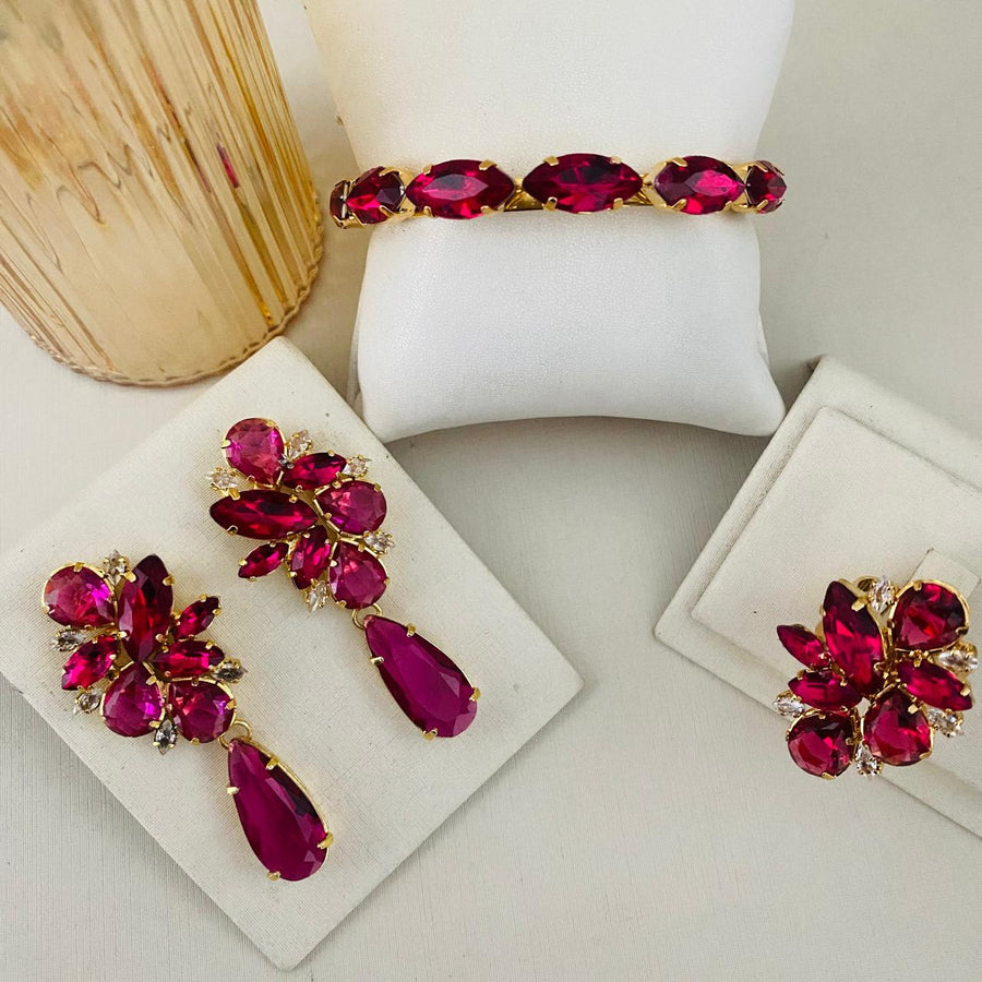 Kit Brinco, Anel Regulavel e Bracelete Liz Fucsia Dourado