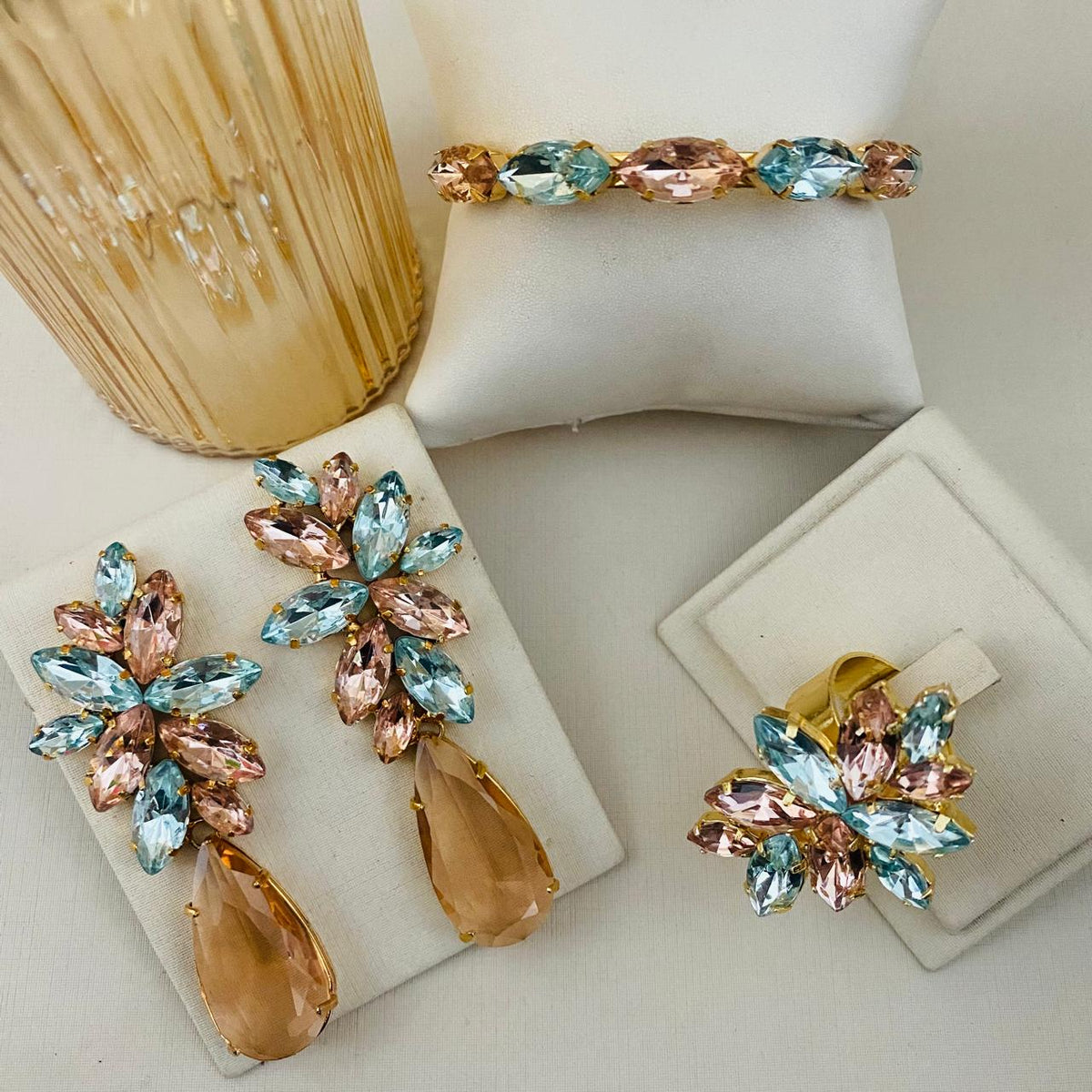 Kit Brinco, Anel Regulavel e Bracelete Londres Nude com Menta