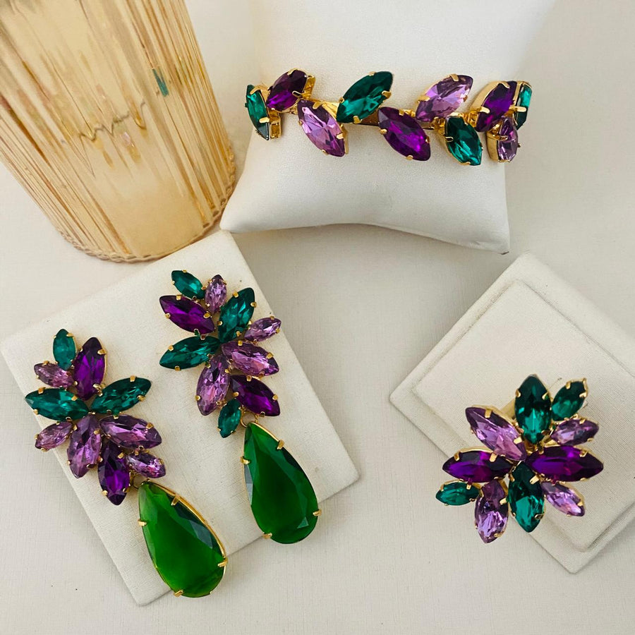 Kit Brinco, Anel Regulavel e Bracelete Londres Tons De Roxo Com Esmeralda