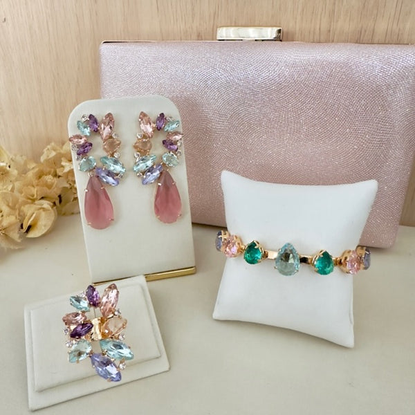 Kit Clutch Anel Regulável, Bracelete e Brinco de Pedraria Collor -  Amanda