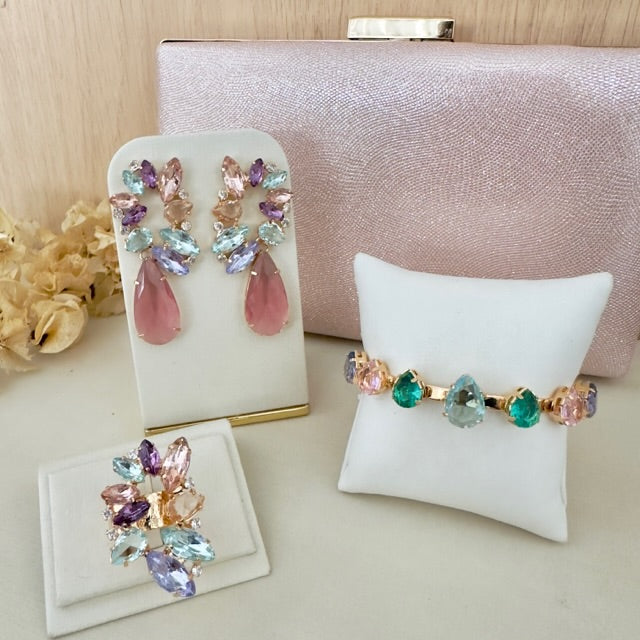 Kit Clutch Anel Regulável, Bracelete e Brinco de Pedraria Collor -  Amanda