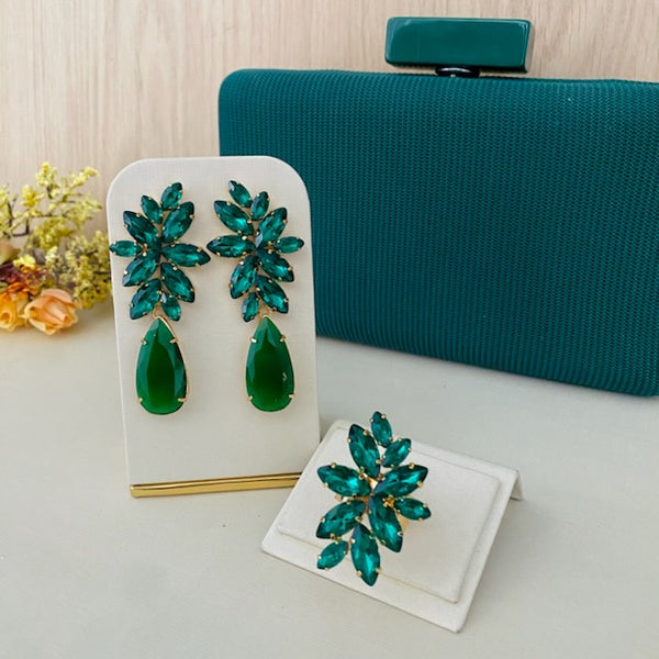 Kit Clutch, Brinco e Anel Regulável Londres Pedraria Esmeralda Dourado