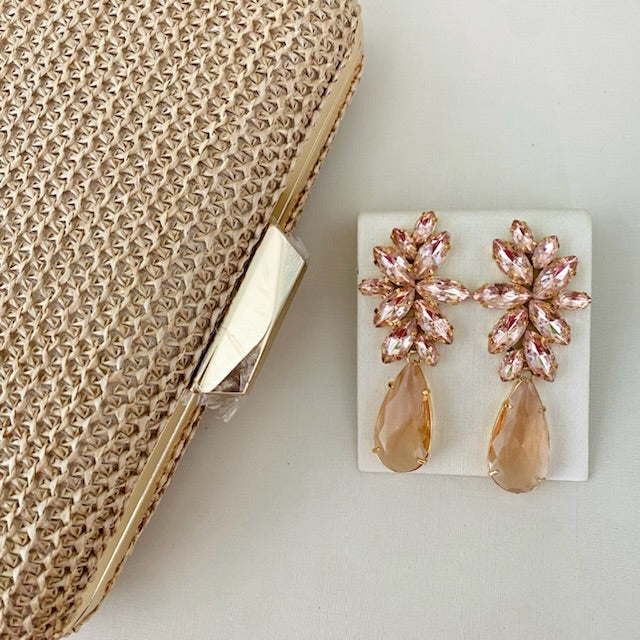 Kit Clutch Palha e Brinco Lonrdres Nude Dourado