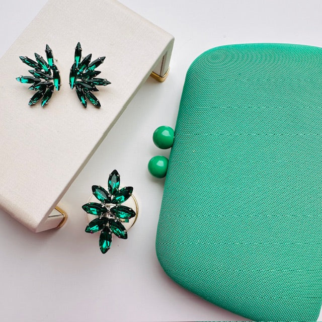 Kit Clutch Verde com Anel Regulável e Brinco Guatemala Banho Prata