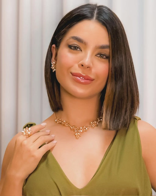 Kit colar, brinco, anel e pulseira luxo nude