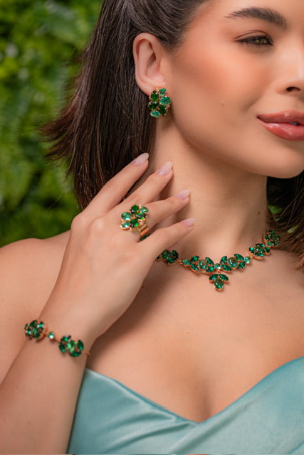 Kit Colar, Brinco, Anel e Pulseira Verde com Turmalina Jade