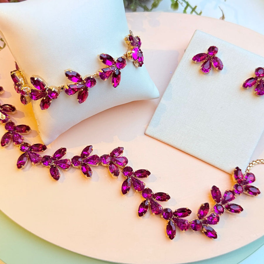 Kit Colar, Brinco e Pulseira Rainha Pink -Dourado
