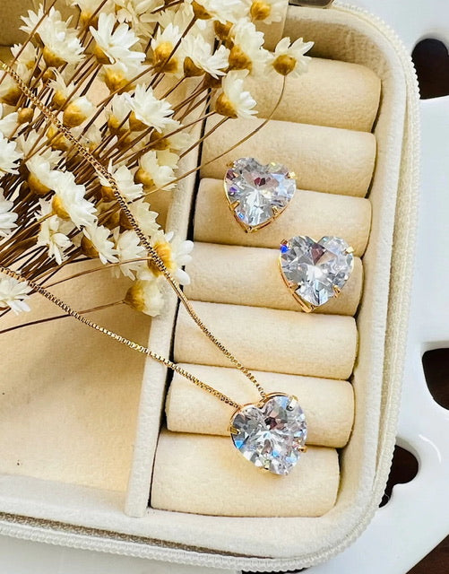 Kit Colar com Brinco Coração Cristal em Zircônia