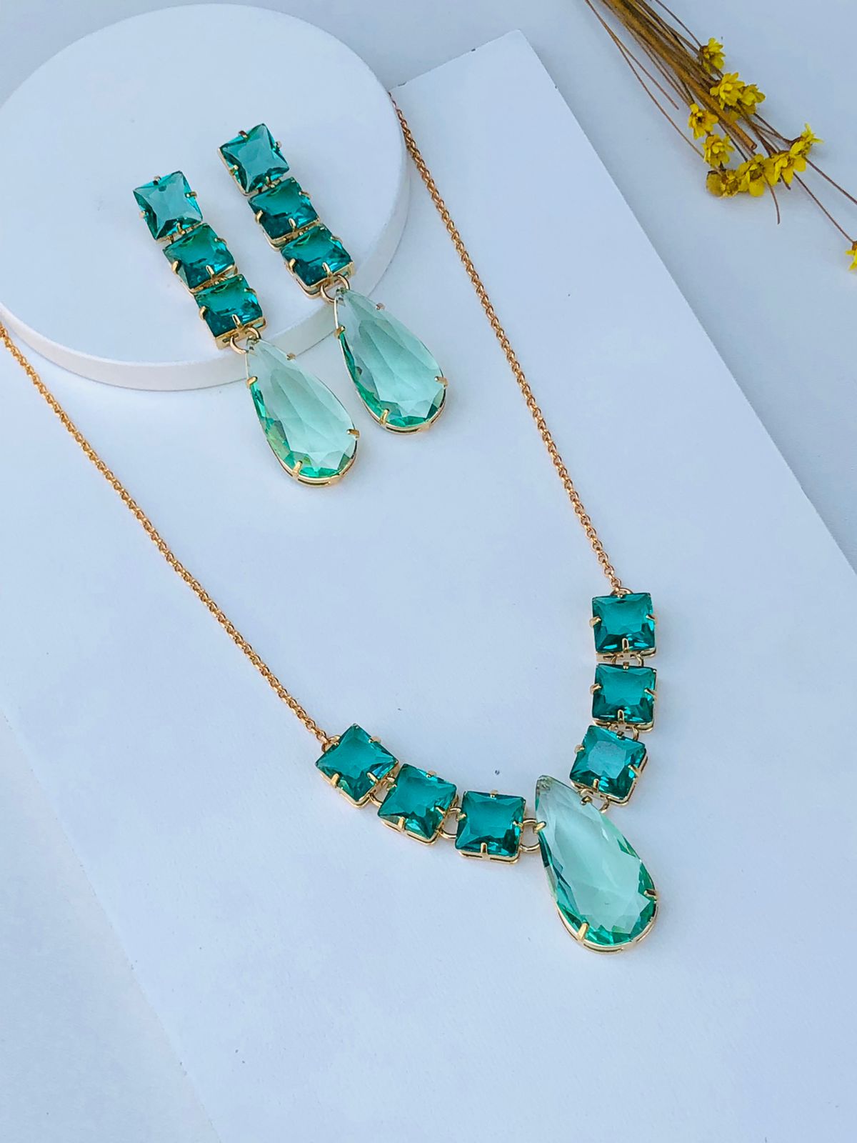 kit Colar com Brinco de Zircônia Henessy Esmeralda