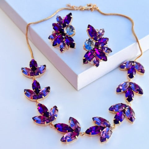 Kit Colar de Navete e Brinco Meia Lua em Tons de Roxo