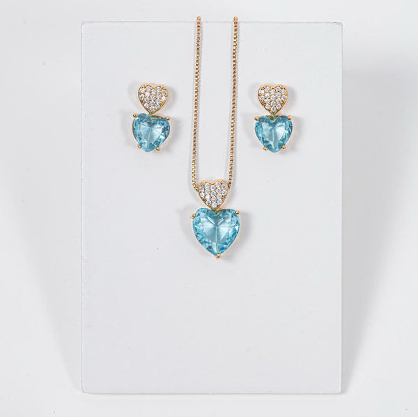 kit Colar e Brinco Coração de Zircônia Azul Claro com Cristal Bia Banho de Ouro 18k