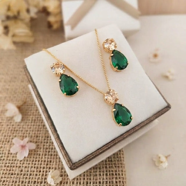 Kit Colar e Brinco de Zircônia Nude com Esmeralda Sasa Dourado
