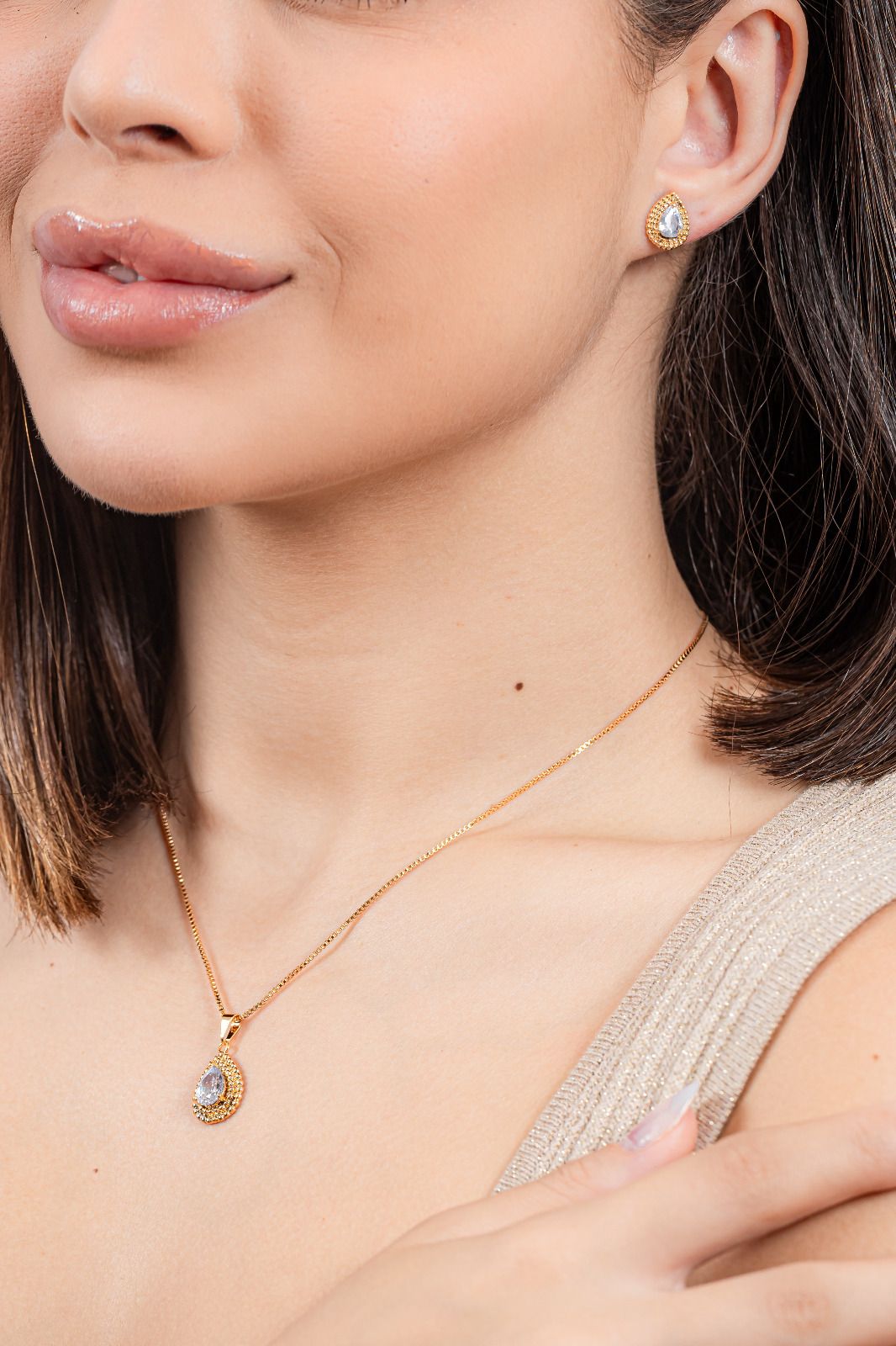kit Colar e Brinco Gota de Zircônia Cristal Chuvys Banho de Ouro 18k