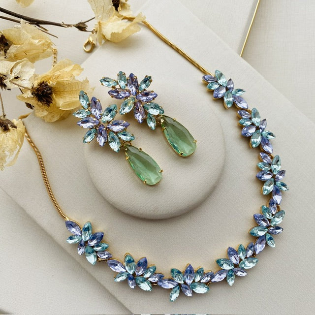 Kit Colar e Brinco Londany lilás com Menta Dourado