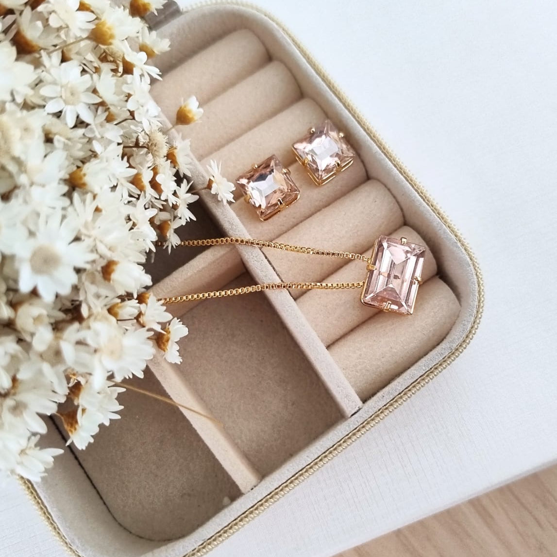 Kit Colar e Brinco Retangular Nude