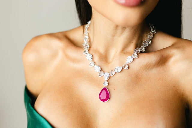 Kit Colar e Ear Curf em Prata Cristal com Fuscia Marquezine